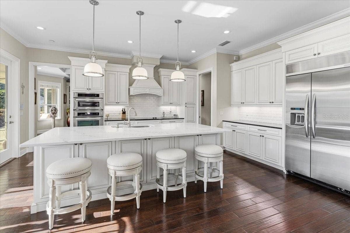 10401 NW 153RD TERRACE, Alachua, FL 32615 Luxury appliances