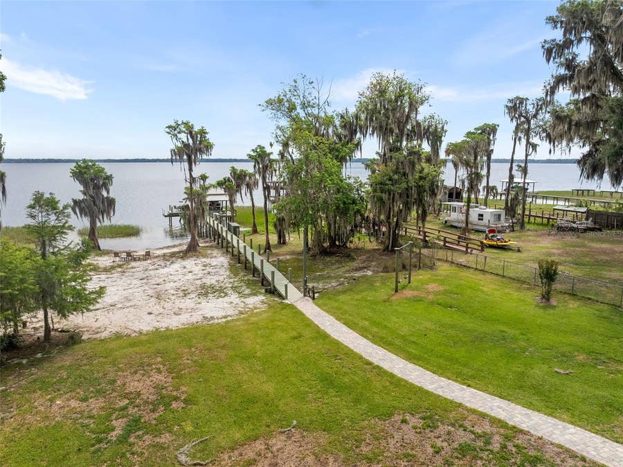 Property photo for 8026 NE 221ST STREET, Melrose, FL