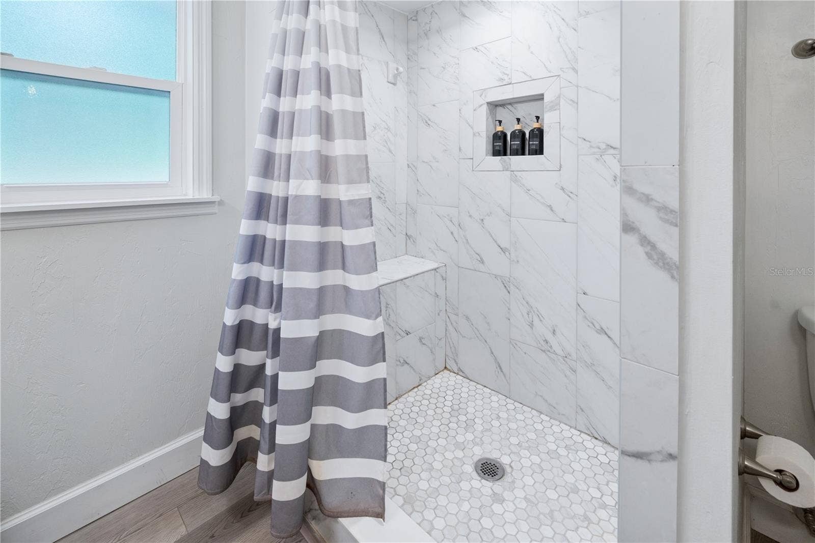 16619 NW STATE ROAD 45, High Springs, FL 32643 Master bathroom