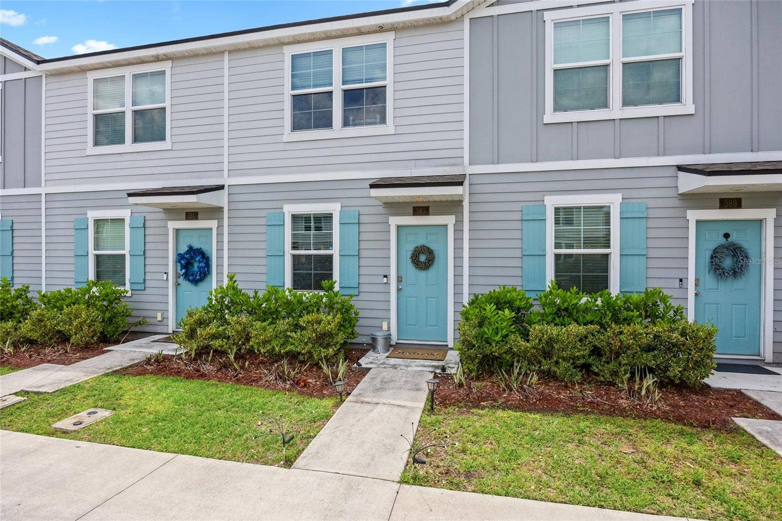 585 RUNNING WOODS STREET, Orange Park, FL 32065 townhome entrance