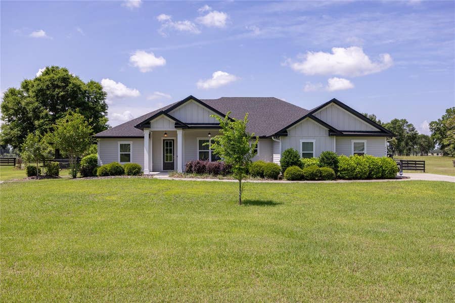 Property photo for 1146 SW MANDIBA DRIVE, Lake City, FL