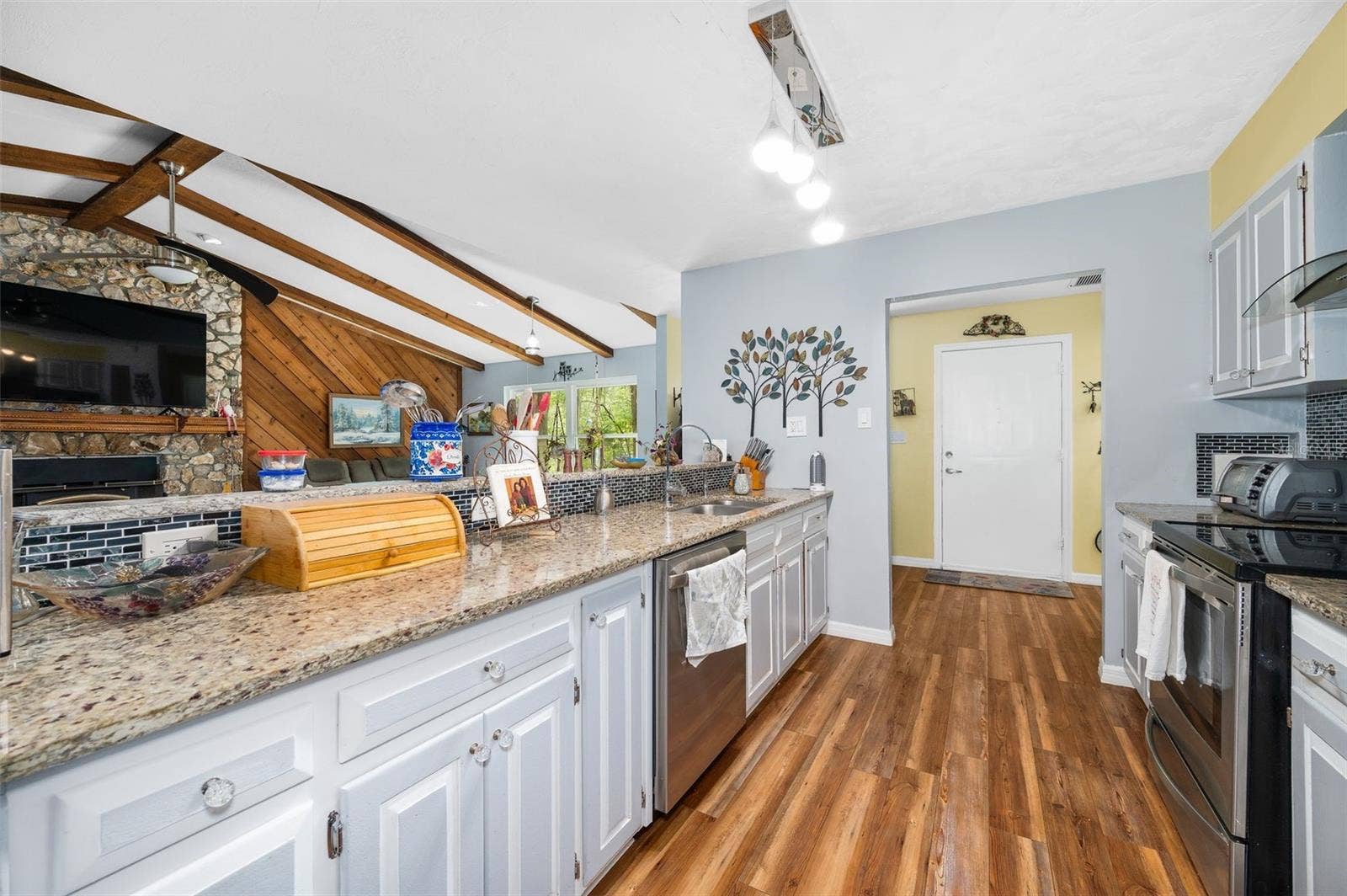 16422 NE 10TH STREET, Gainesville, FL 32609 16422 NE 10TH STREET, Gainesville, FL 32609