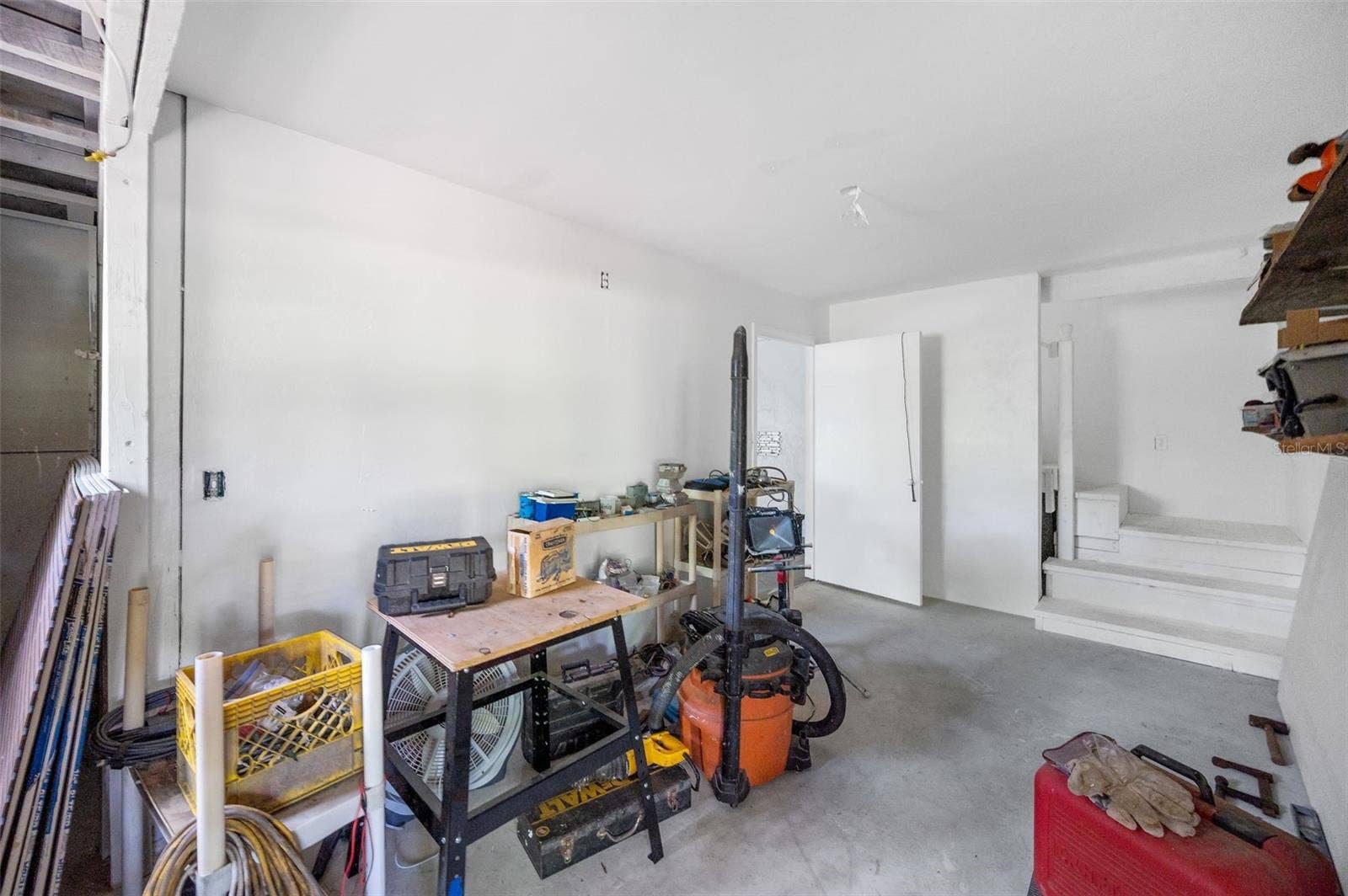 16422 NE 10TH STREET, Gainesville, FL 32609 16422 NE 10TH STREET, Gainesville, FL 32609