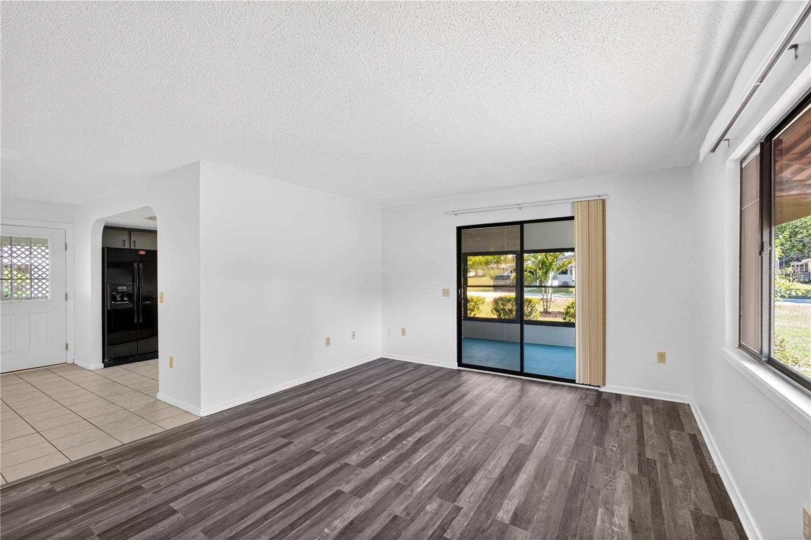 8972 SW 103RD LANE, Ocala, FL 34481 Living Room