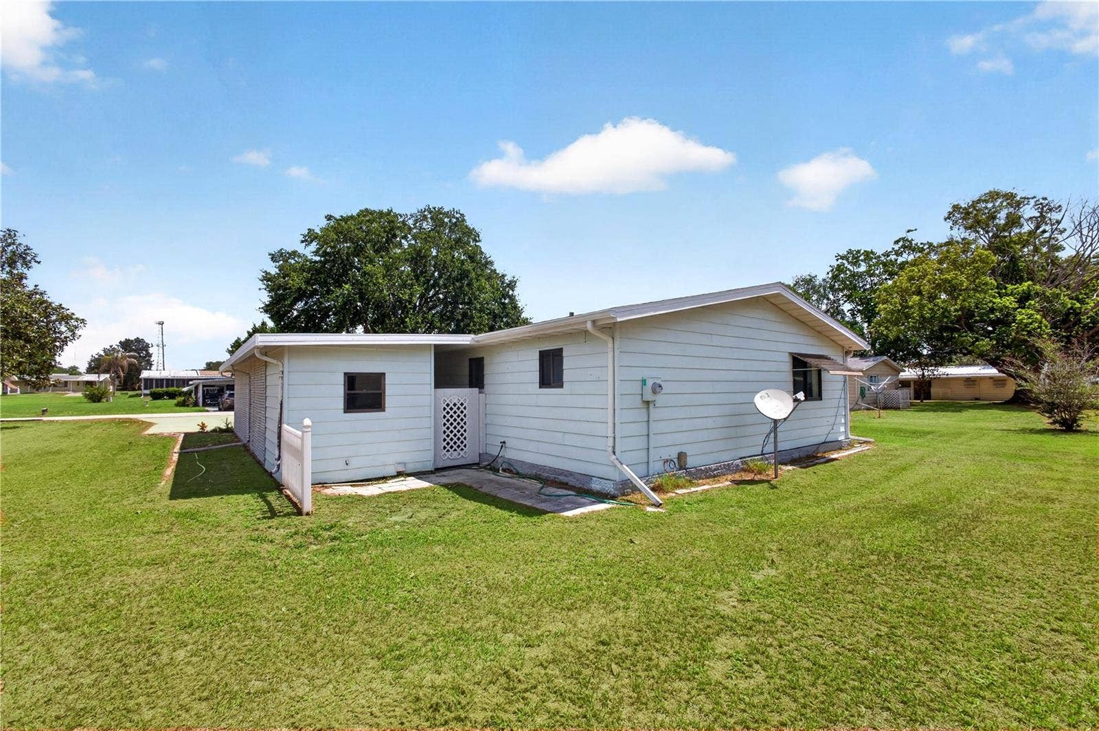 8972 SW 103RD LANE, Ocala, FL 34481 Back of House