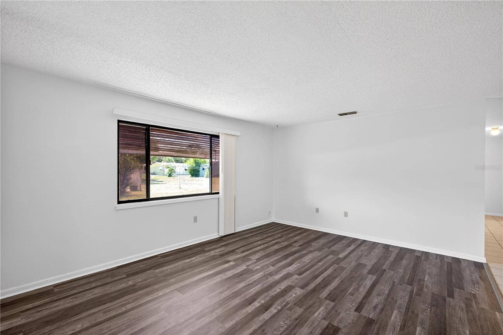 8972 SW 103RD LANE, Ocala, FL 34481 Living Room