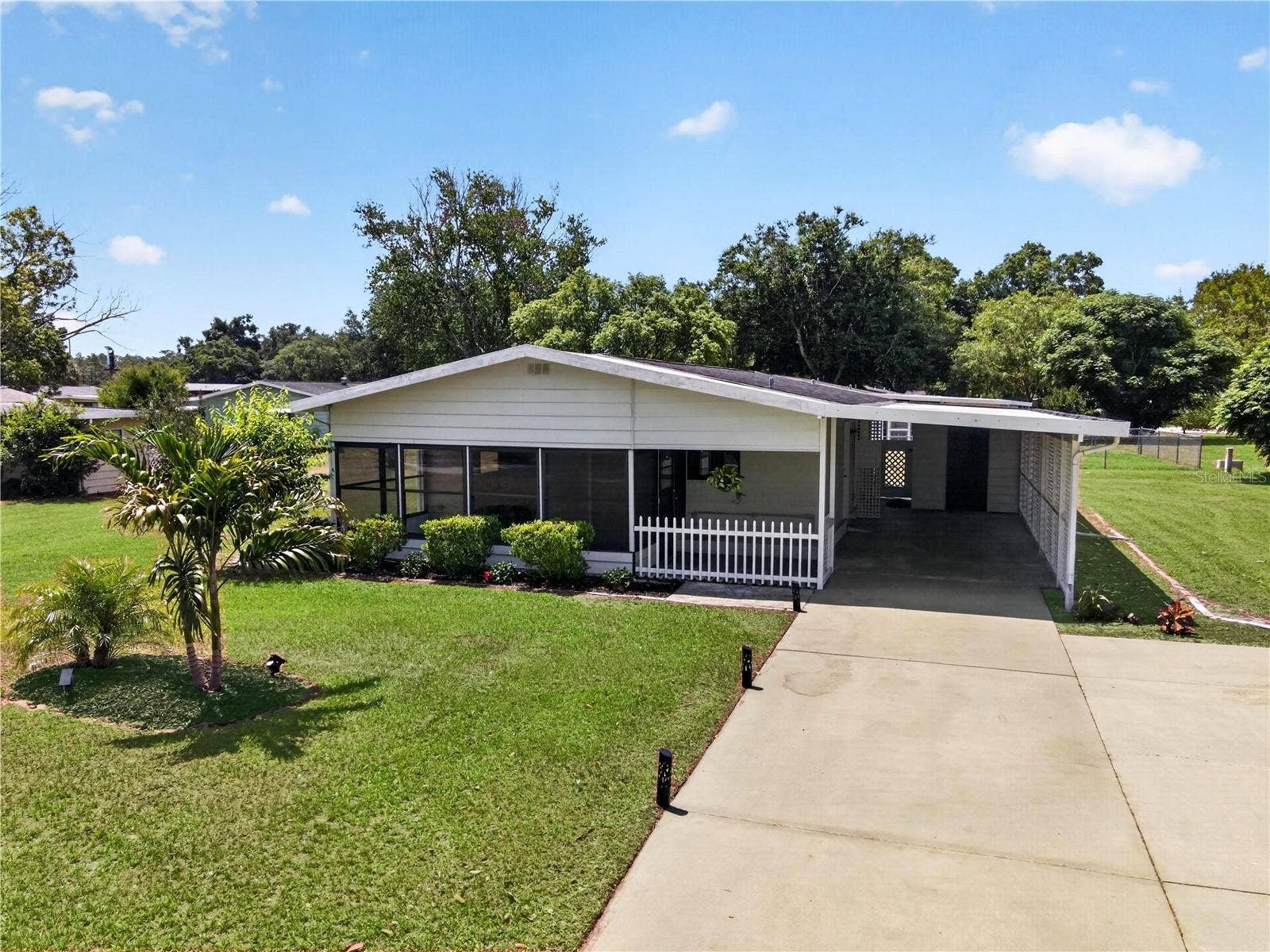 8972 SW 103RD LANE, Ocala, FL 34481 8972 SW 103RD LANE, Ocala, FL 34481