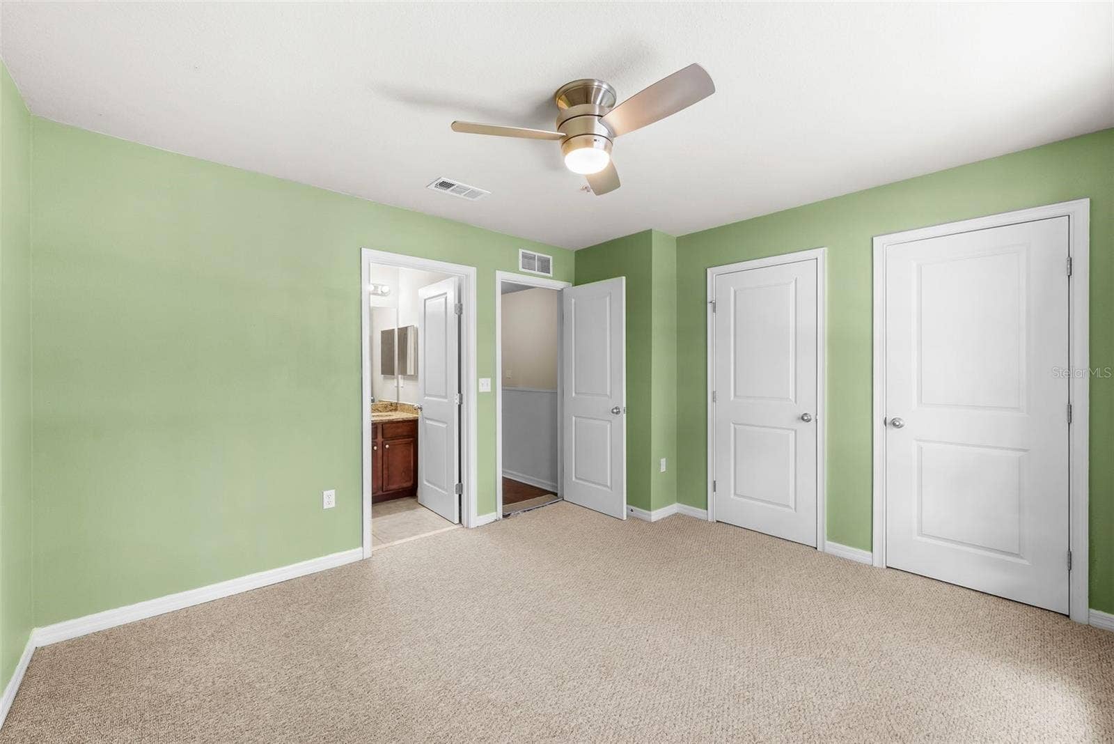 4605 SW 48TH DRIVE, #155, Gainesville, FL 32608 4605 SW 48TH DRIVE, #155, Gainesville, FL 32608