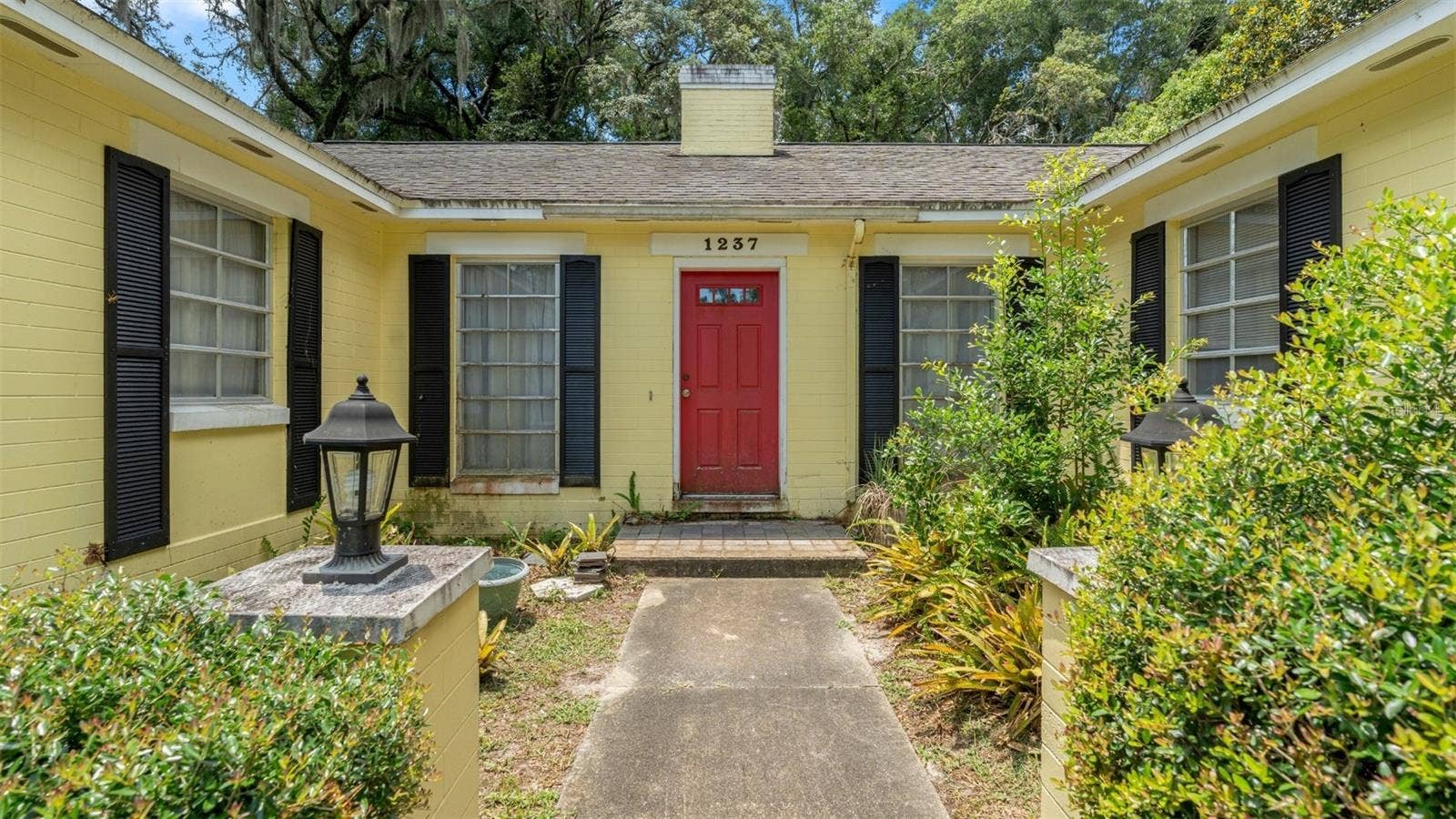 1237 CARDINAL LANE, Deland, FL 32720 1237 CARDINAL LANE, Deland, FL 32720
