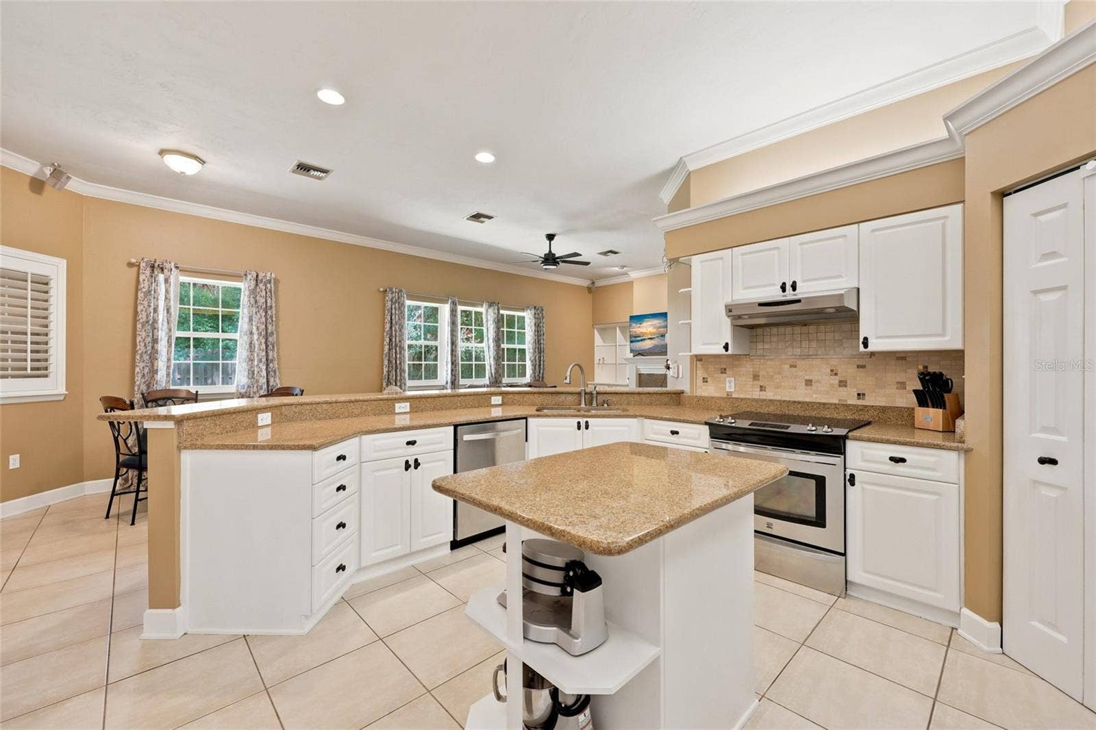 2015 NW 89TH DRIVE, Gainesville, FL 32606 2015 NW 89TH DRIVE, Gainesville, FL 32606