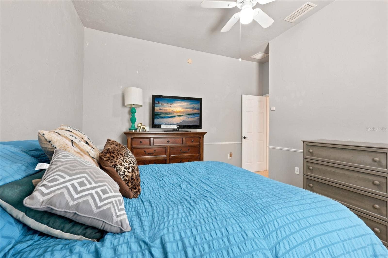 2015 NW 89TH DRIVE, Gainesville, FL 32606 2015 NW 89TH DRIVE, Gainesville, FL 32606