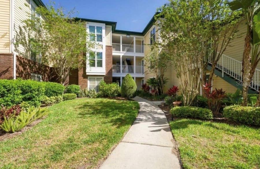 Property photo for 4107 CHATHAM OAK COURT, #326, Tampa, FL