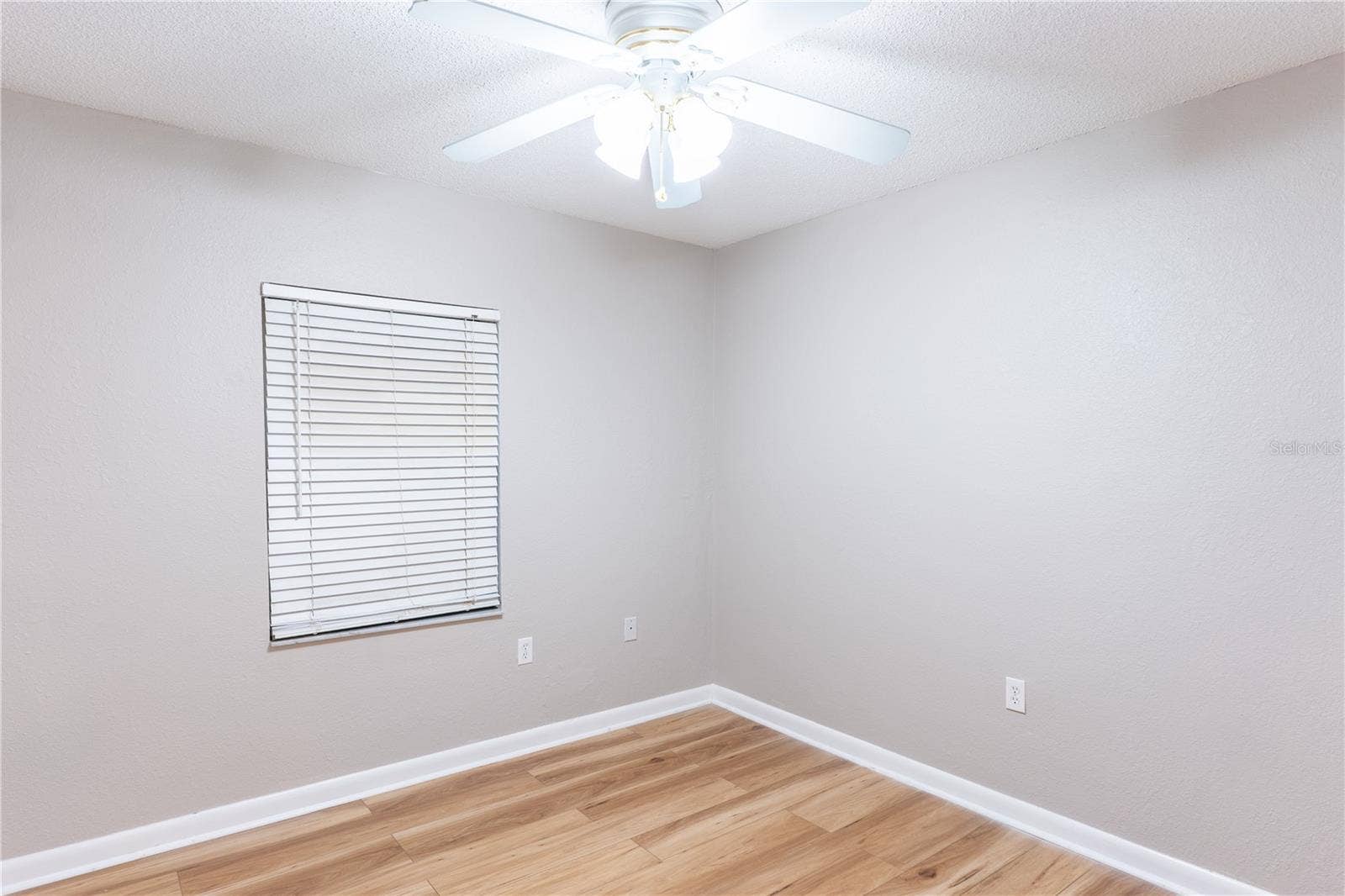 501 SW 75TH STREET, #D13, Gainesville, FL 32607 501 SW 75TH STREET, #D13, Gainesville, FL 32607