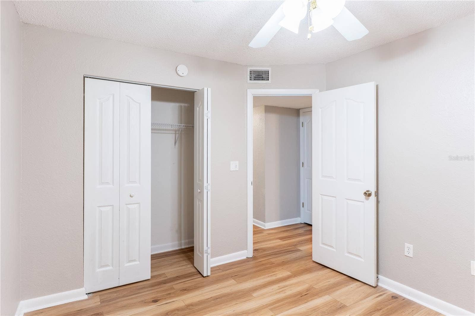 501 SW 75TH STREET, #D13, Gainesville, FL 32607 501 SW 75TH STREET, #D13, Gainesville, FL 32607