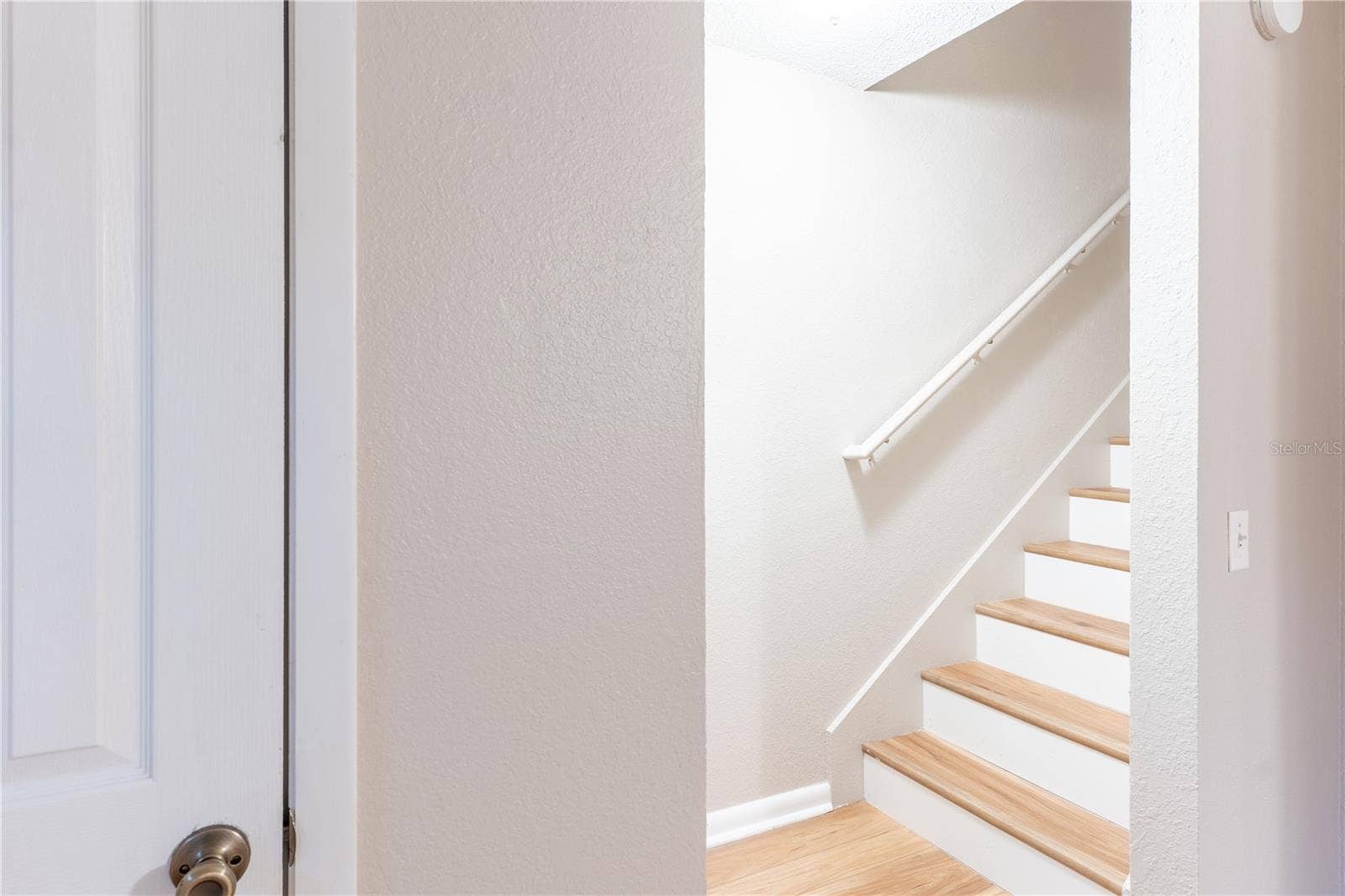 501 SW 75TH STREET, #D13, Gainesville, FL 32607 Stairs to upstair