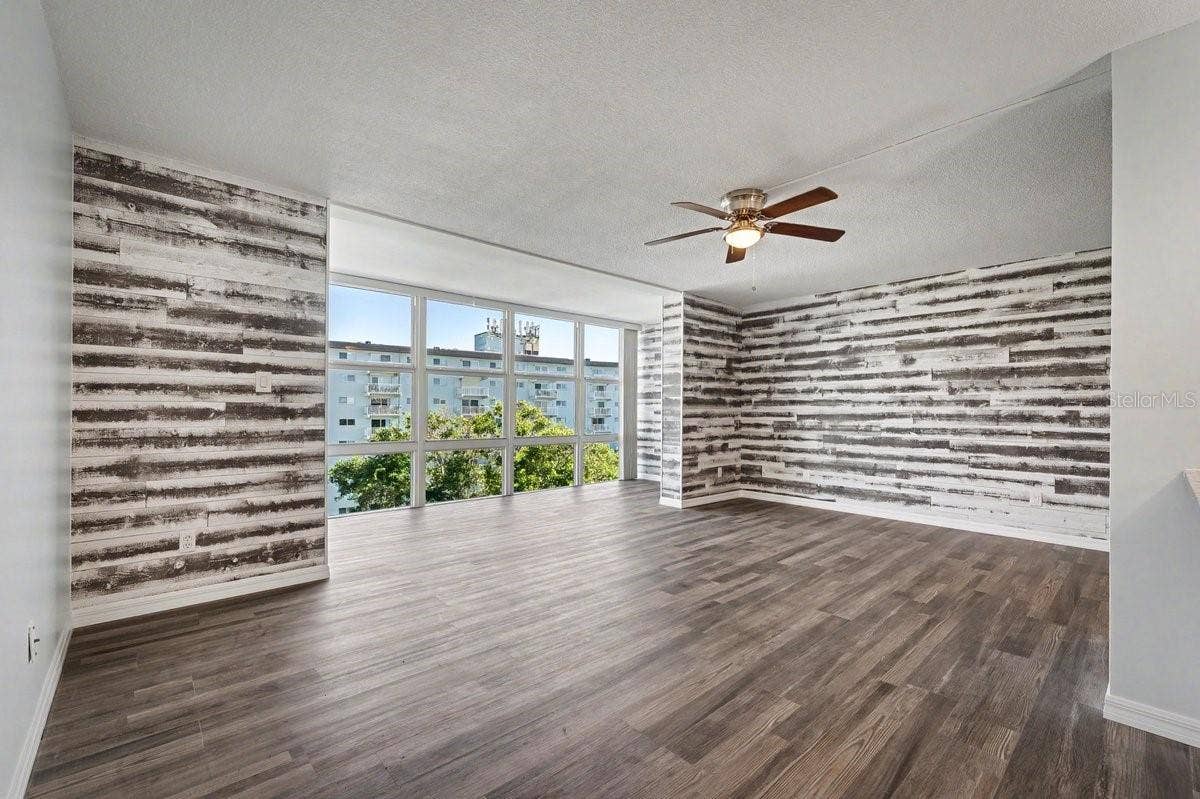 1224 S PENINSULA DRIVE, #621, Daytona Beach, FL 32118 New luxury vinyl floors