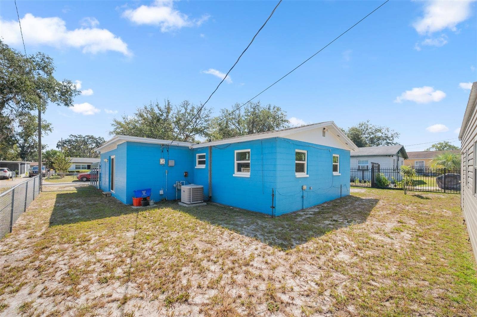1118 SE 19TH STREET, Gainesville, FL 32641