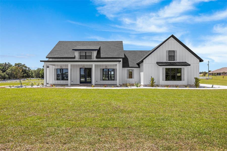 Property photo for 845 NW COUNTRY LAKE DRIVE, Lake City, FL