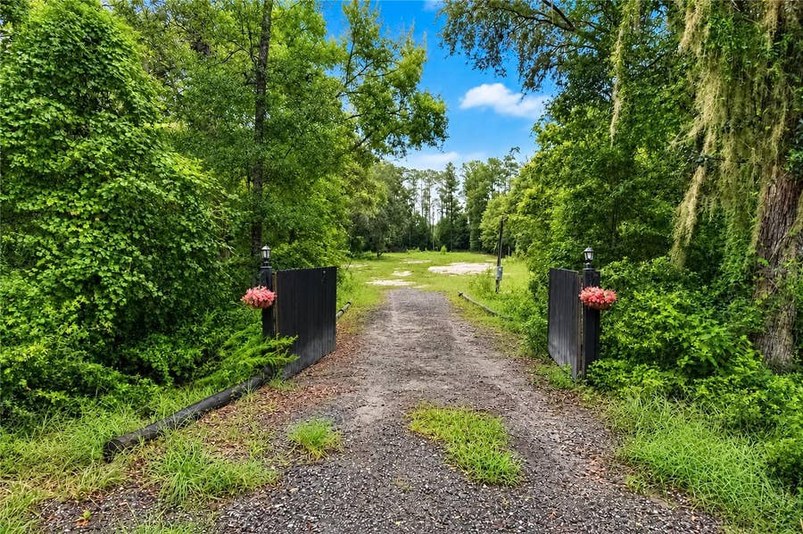 Property photo for 261 ASHLEY LAKE DRIVE, Melrose, FL