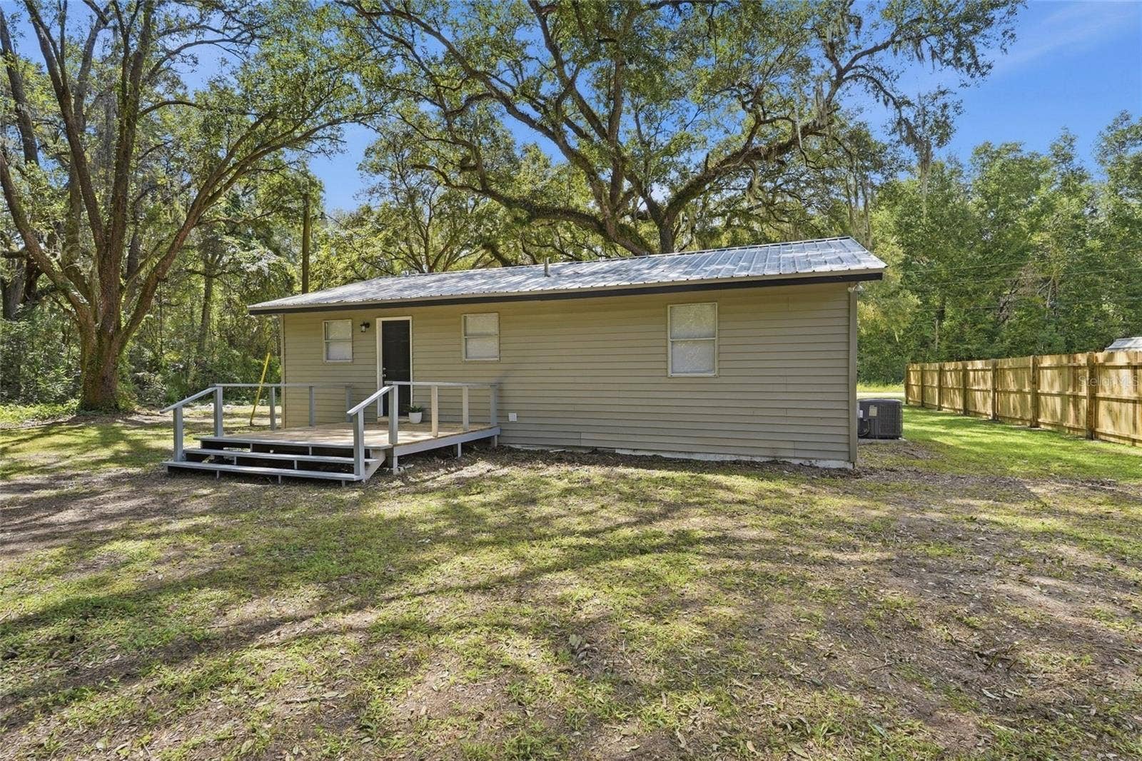 924 MALTAS AVENUE, Interlachen, FL 32148 924 MALTAS AVENUE, Interlachen, FL 32148