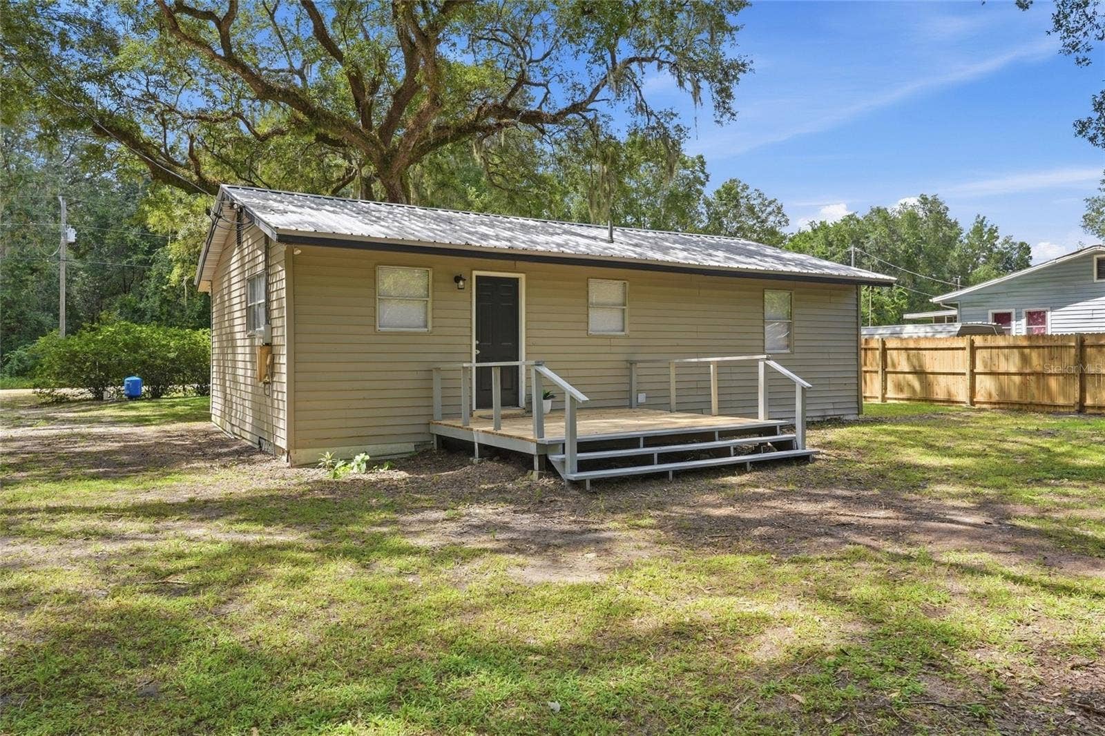 924 MALTAS AVENUE, Interlachen, FL 32148 924 MALTAS AVENUE, Interlachen, FL 32148