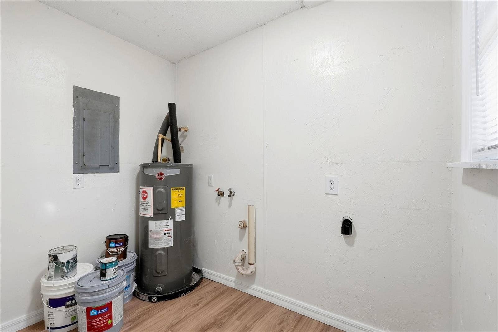 924 MALTAS AVENUE, Interlachen, FL 32148 924 MALTAS AVENUE, Interlachen, FL 32148