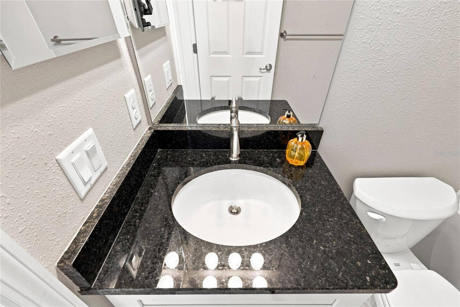 7390 N IRELAND DRIVE, Dunnellon, FL 34434 Hall Bathroom