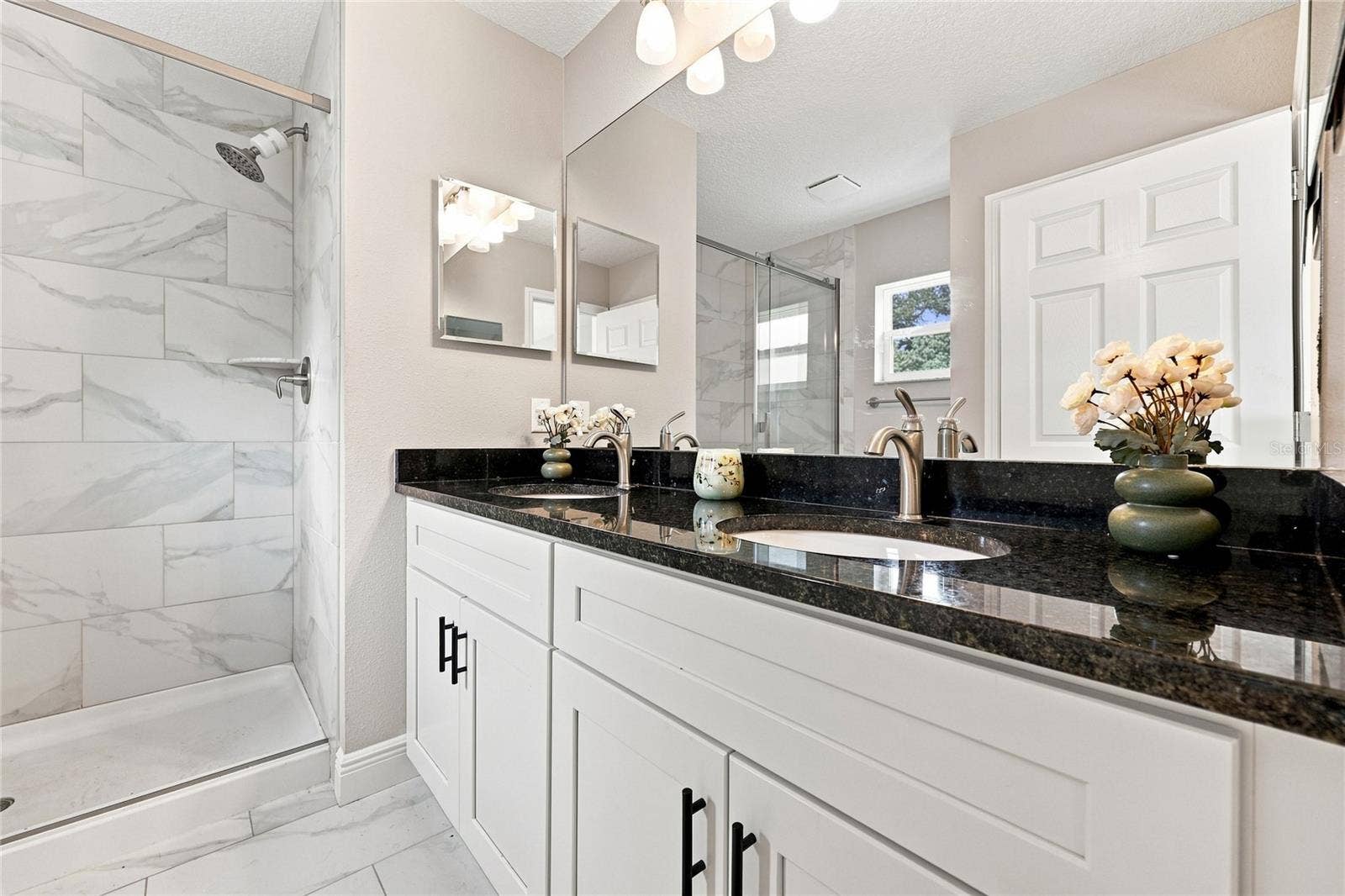 7390 N IRELAND DRIVE, Dunnellon, FL 34434 Master Bathroom