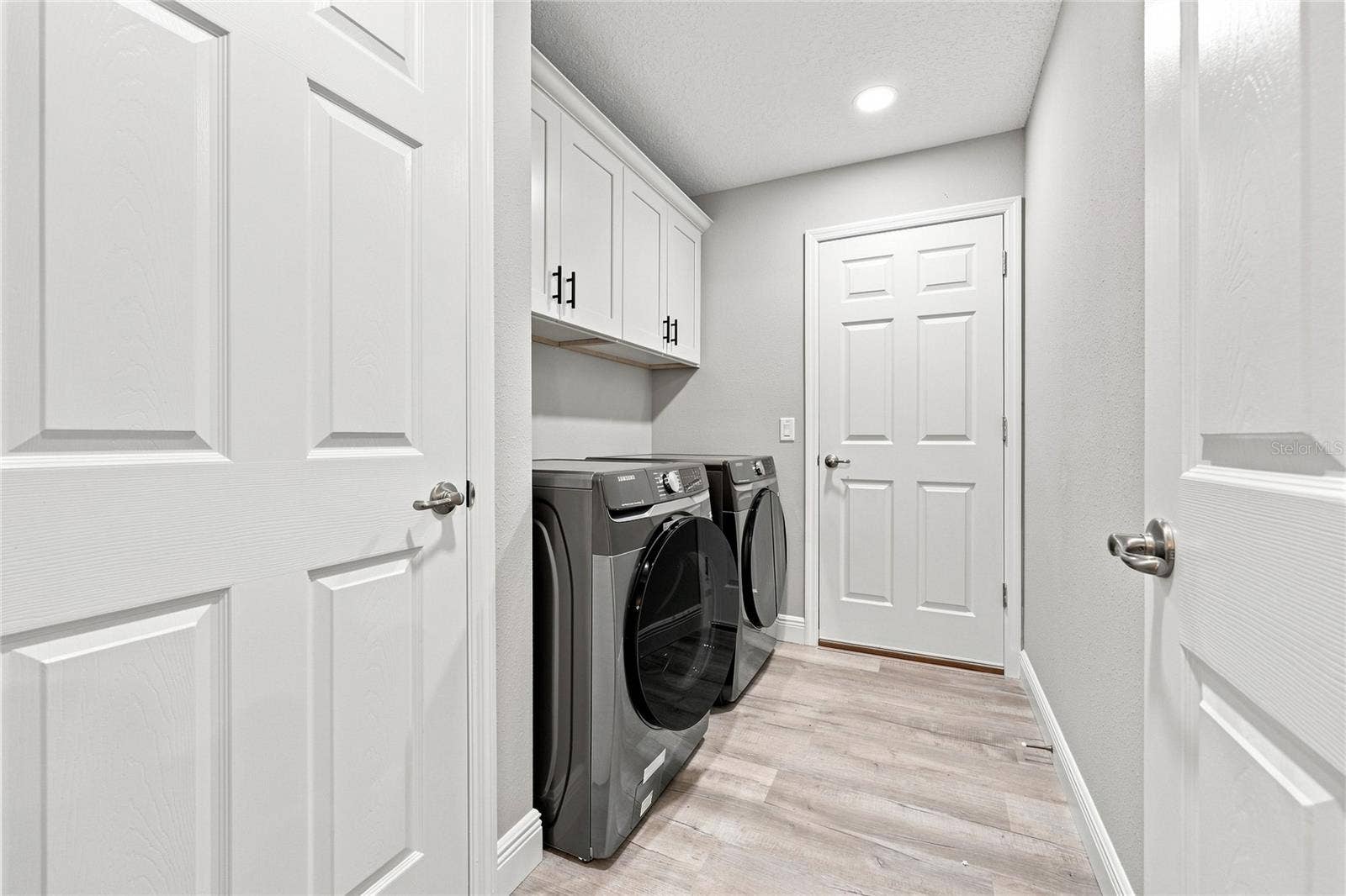 7390 N IRELAND DRIVE, Dunnellon, FL 34434 Laundry Room