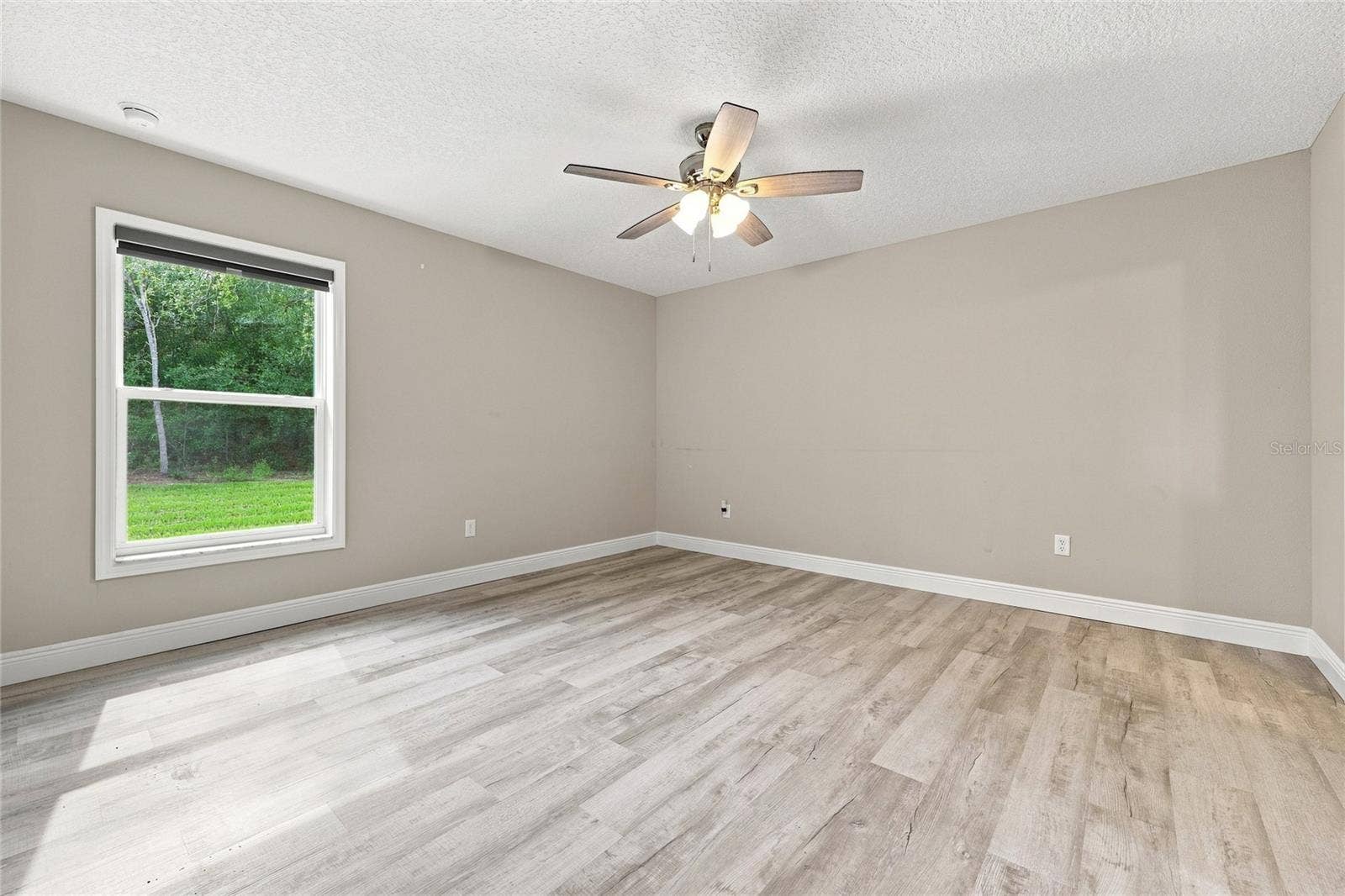 7390 N IRELAND DRIVE, Dunnellon, FL 34434 Master Bedroom