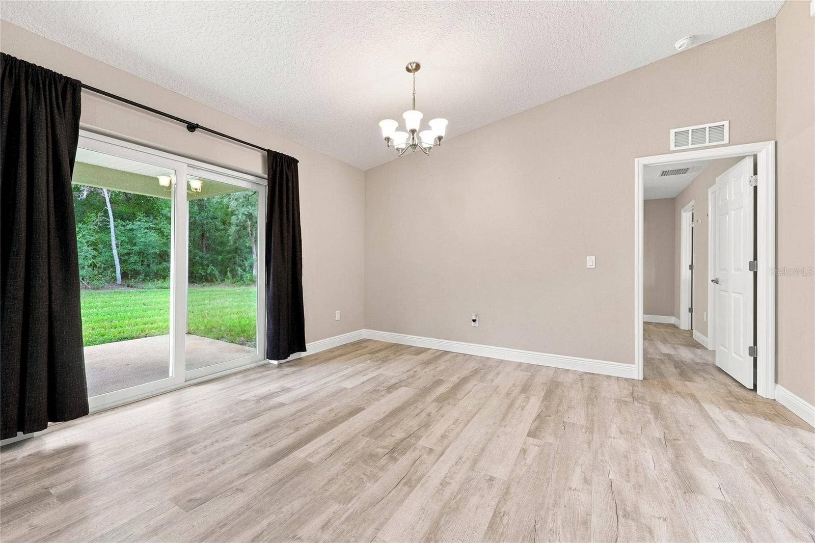 7390 N IRELAND DRIVE, Dunnellon, FL 34434 Dininig Room