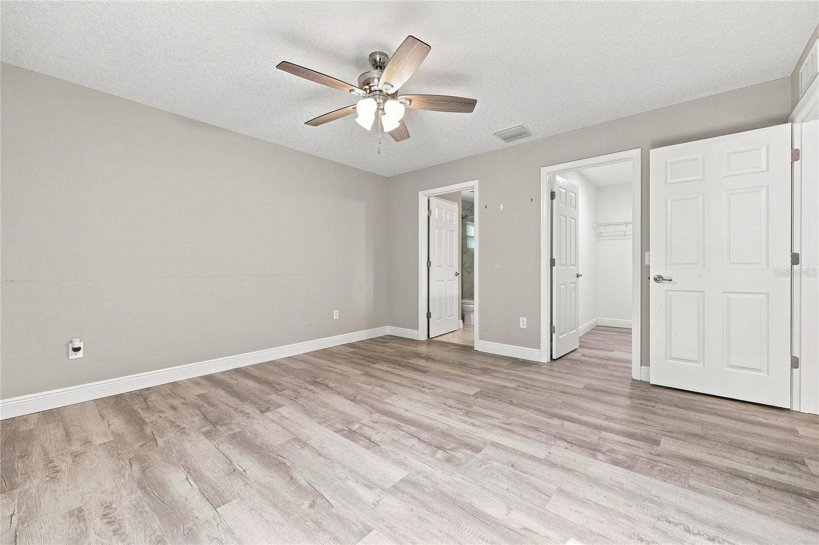 7390 N IRELAND DRIVE, Dunnellon, FL 34434 Master Bedroom