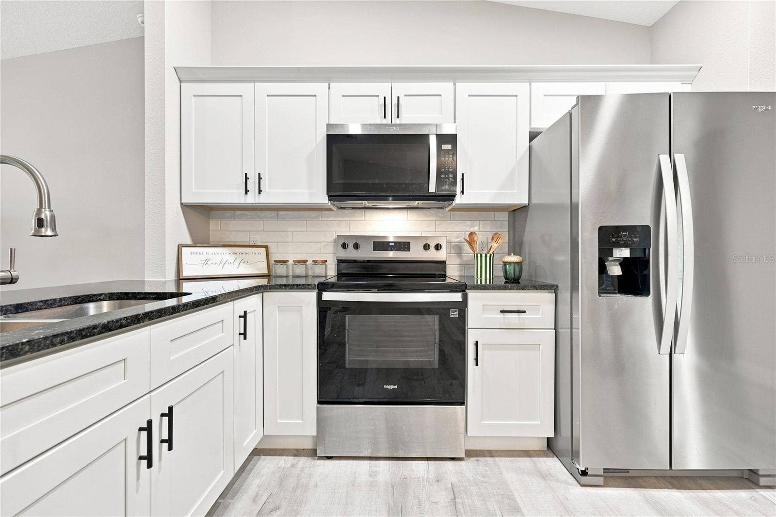 7390 N IRELAND DRIVE, Dunnellon, FL 34434 Kitchen