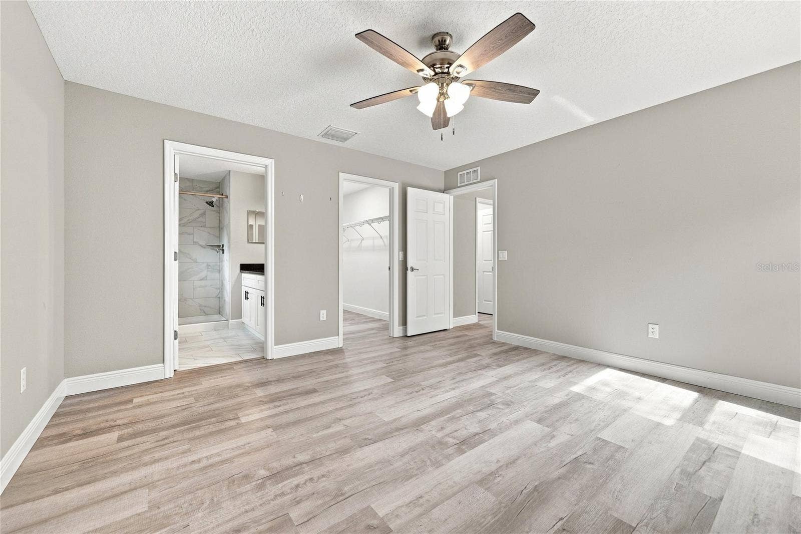 7390 N IRELAND DRIVE, Dunnellon, FL 34434 Master Bedroom