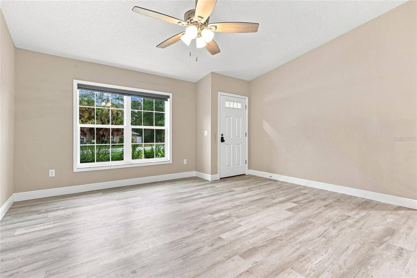 7390 N IRELAND DRIVE, Dunnellon, FL 34434 family Room