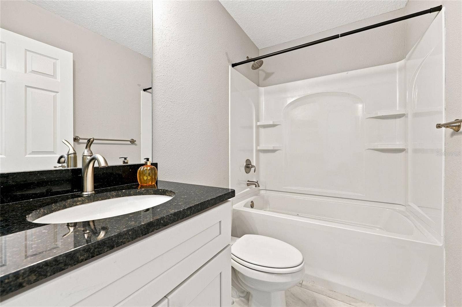 7390 N IRELAND DRIVE, Dunnellon, FL 34434 Hall Bathroom