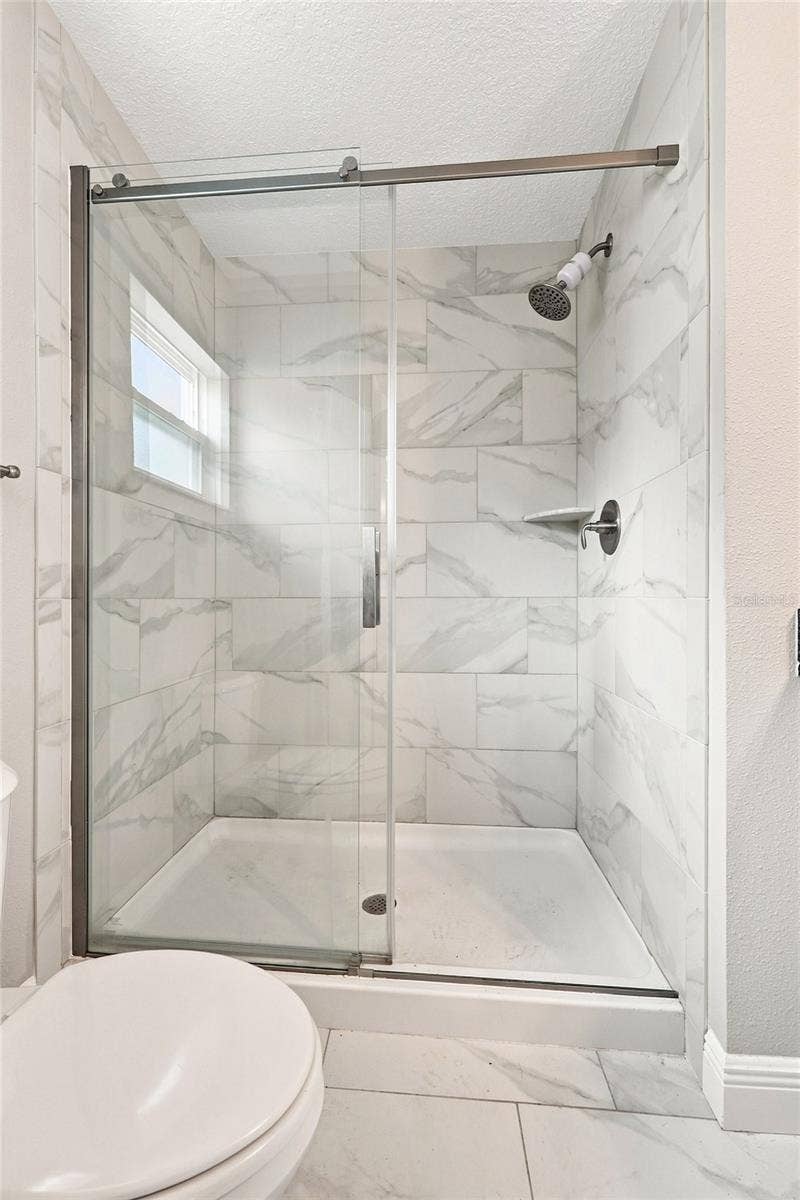 7390 N IRELAND DRIVE, Dunnellon, FL 34434 Master Bathroom
