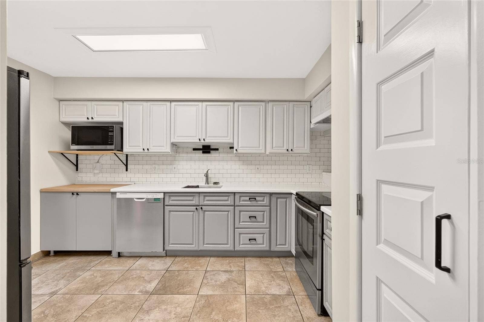 4411 BLACK FOREST WAY, Gainesville, FL 32605 4411 BLACK FOREST WAY, Gainesville, FL 32605