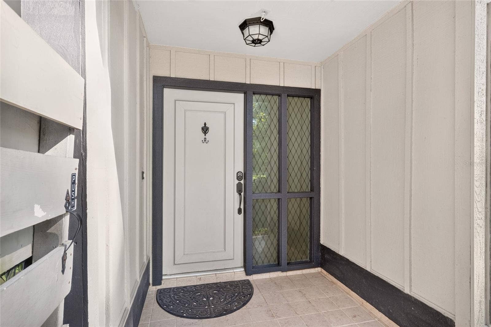 4411 BLACK FOREST WAY, Gainesville, FL 32605 front entry