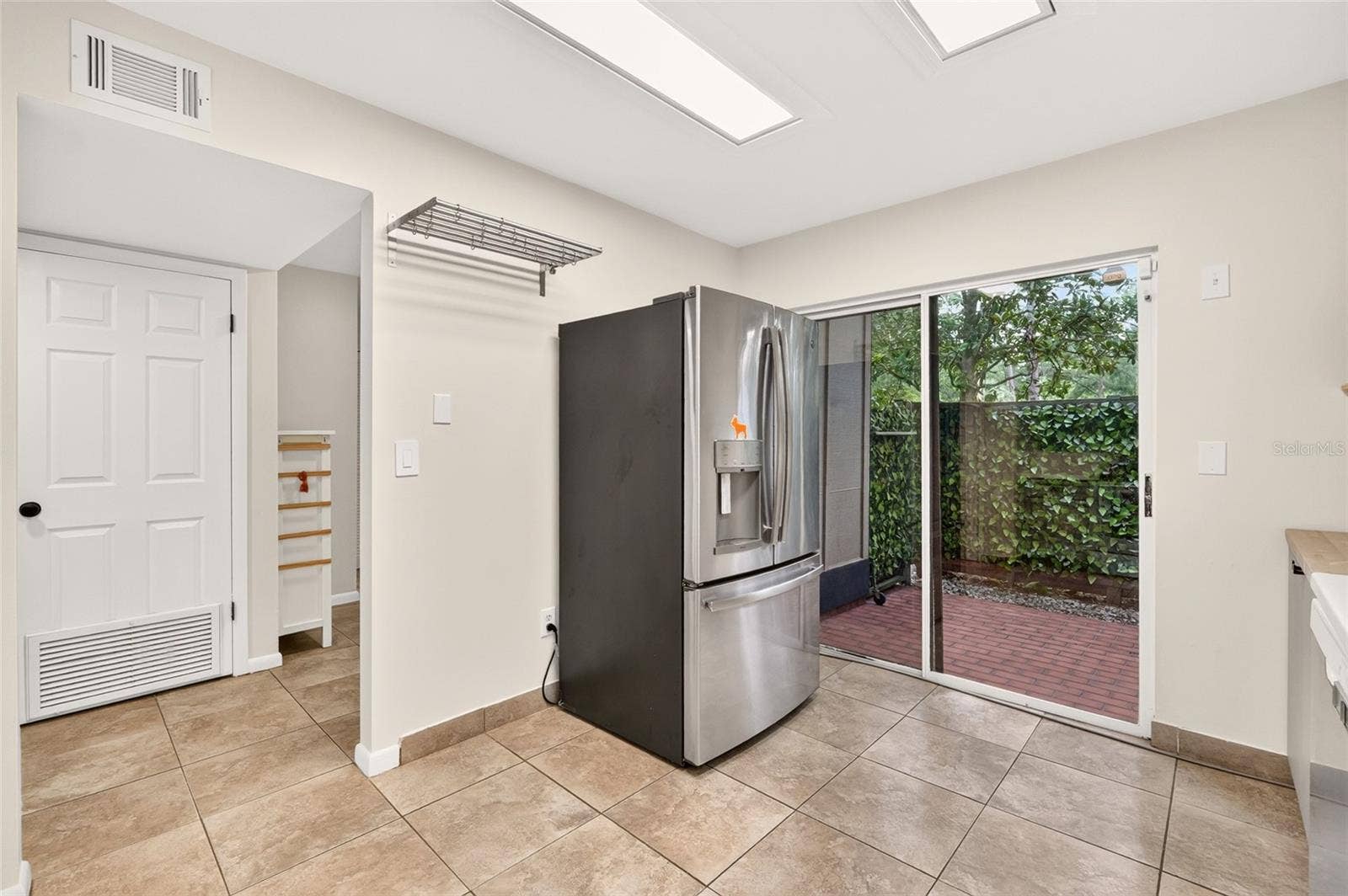 4411 BLACK FOREST WAY, Gainesville, FL 32605 4411 BLACK FOREST WAY, Gainesville, FL 32605