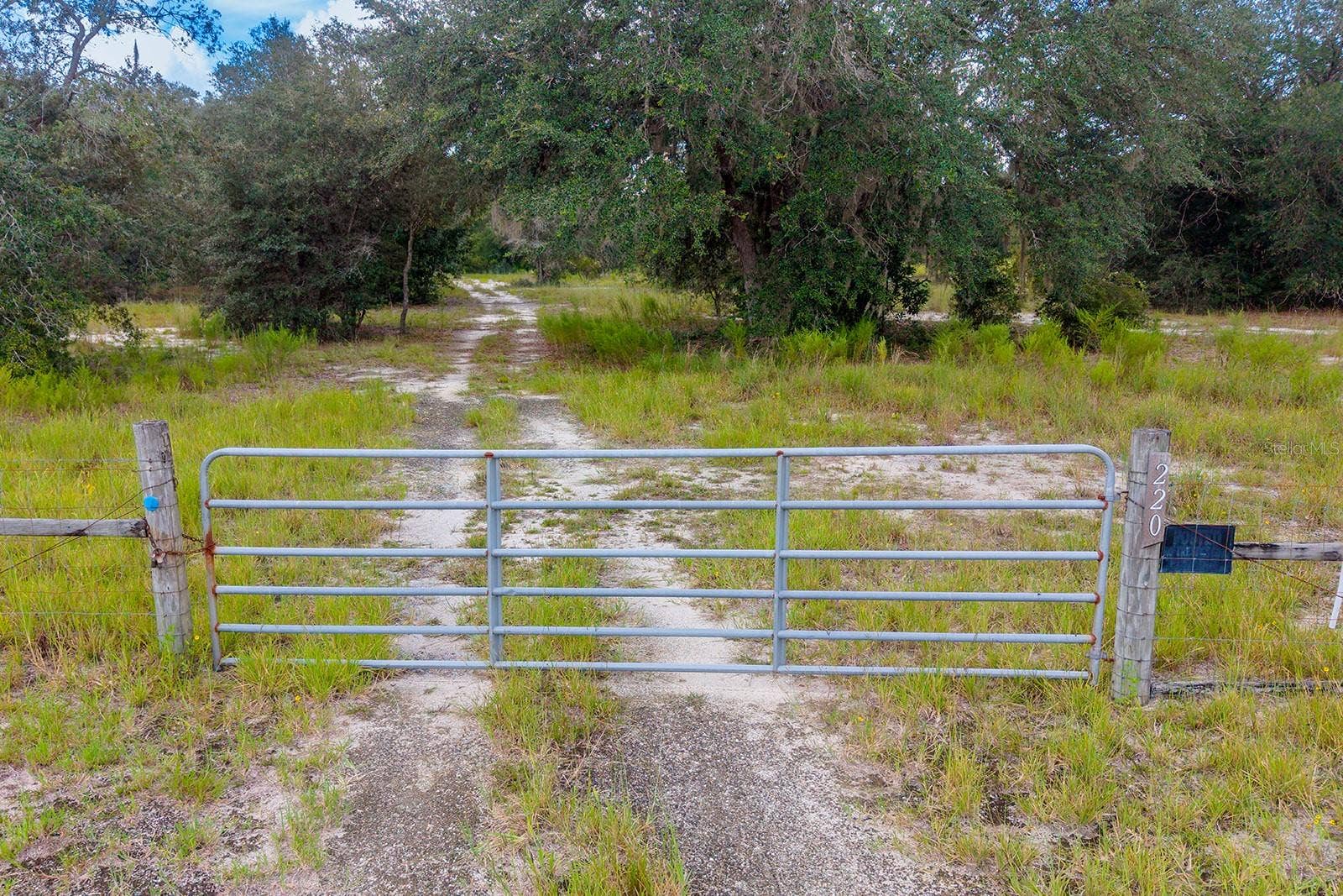 220 NE 108TH LANE, Branford, FL 32008 220 NE 108TH LANE, Branford, FL 32008