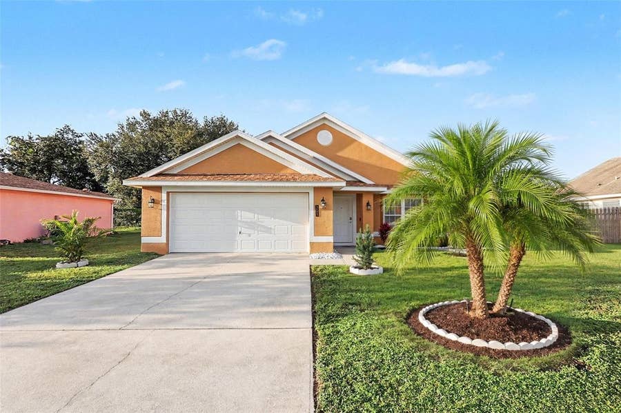 Property photo for 301 BOUGAINVILLEA STREET NW, Palm Bay, FL