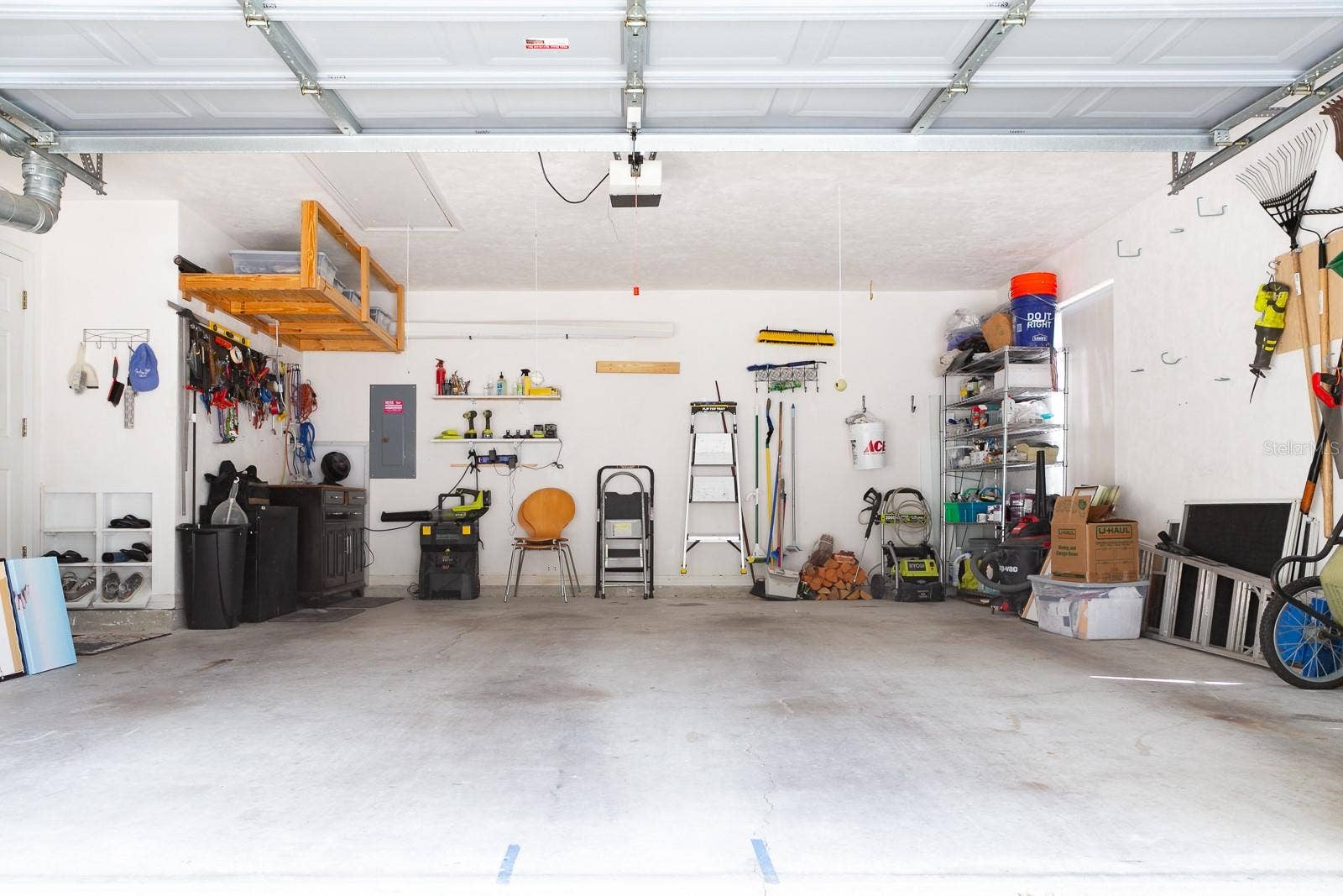 3938 NW 62ND LANE, Gainesville, FL 32653 2 Car Garage with Storage