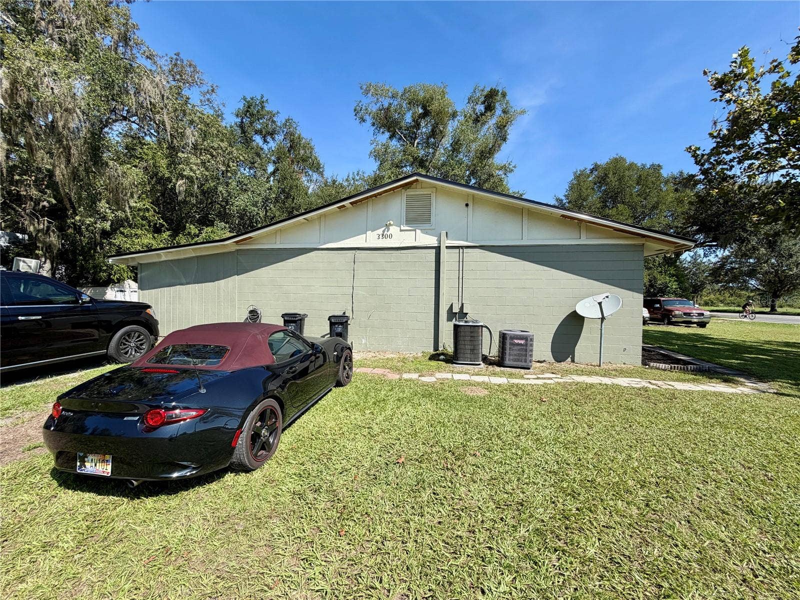 3300 SW 23RD STREET, Gainesville, FL 32608 3300 SW 23RD STREET, Gainesville, FL 32608