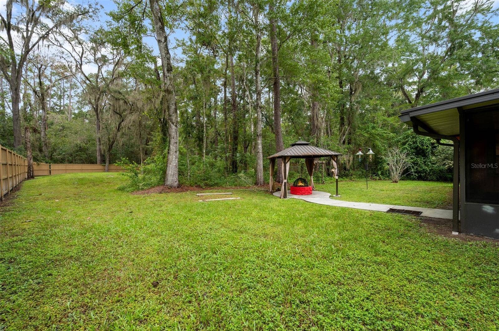 5306 NW 57TH WAY, Gainesville, FL 32653 Large backyard