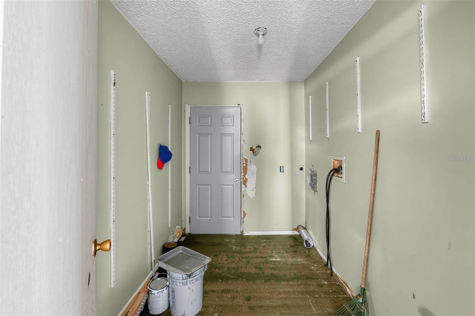 1048 N MISSOURI AVENUE, Lakeland, FL 33805 1048 N MISSOURI AVENUE, Lakeland, FL 33805
