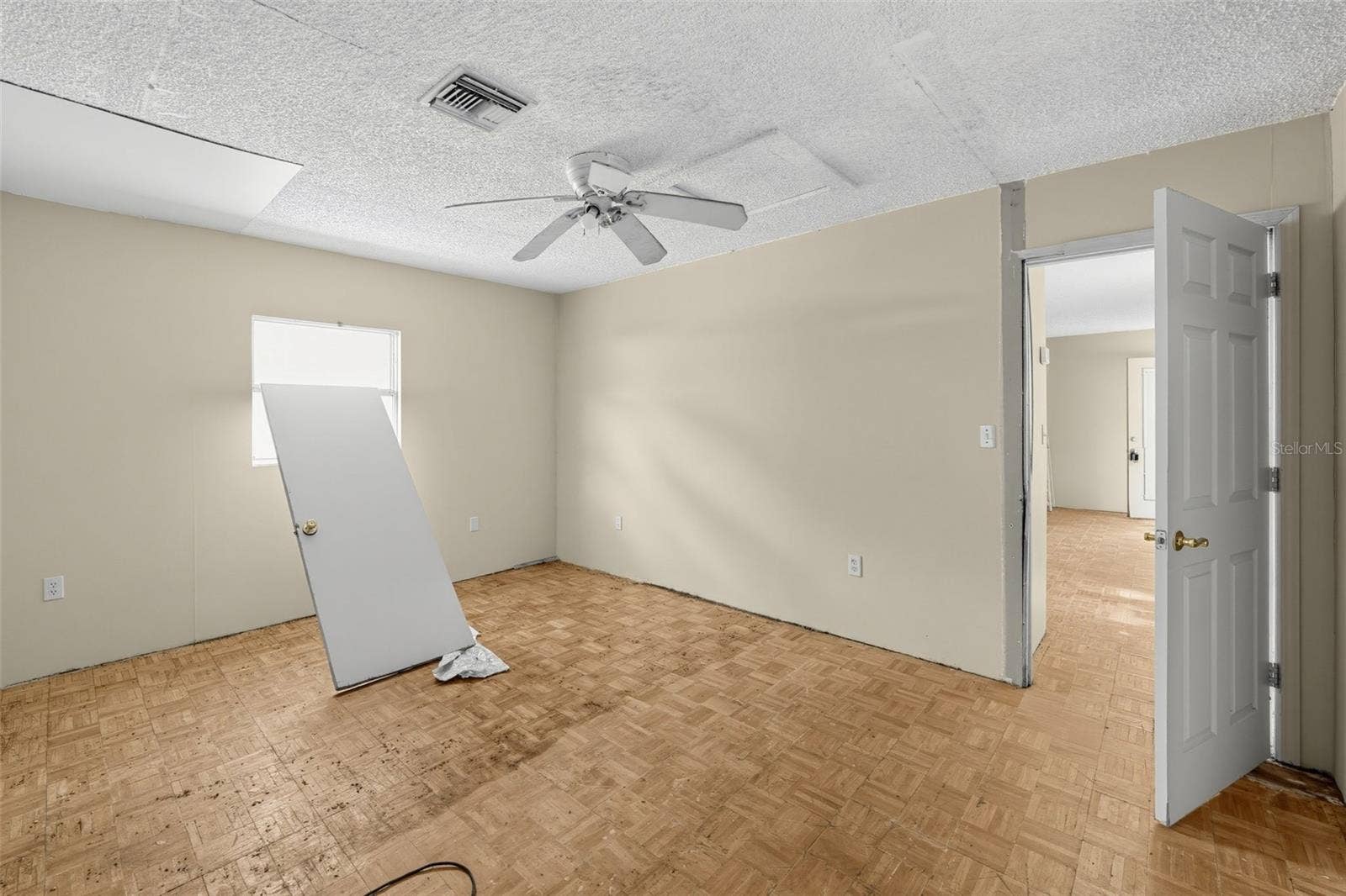 1048 N MISSOURI AVENUE, Lakeland, FL 33805 1048 N MISSOURI AVENUE, Lakeland, FL 33805