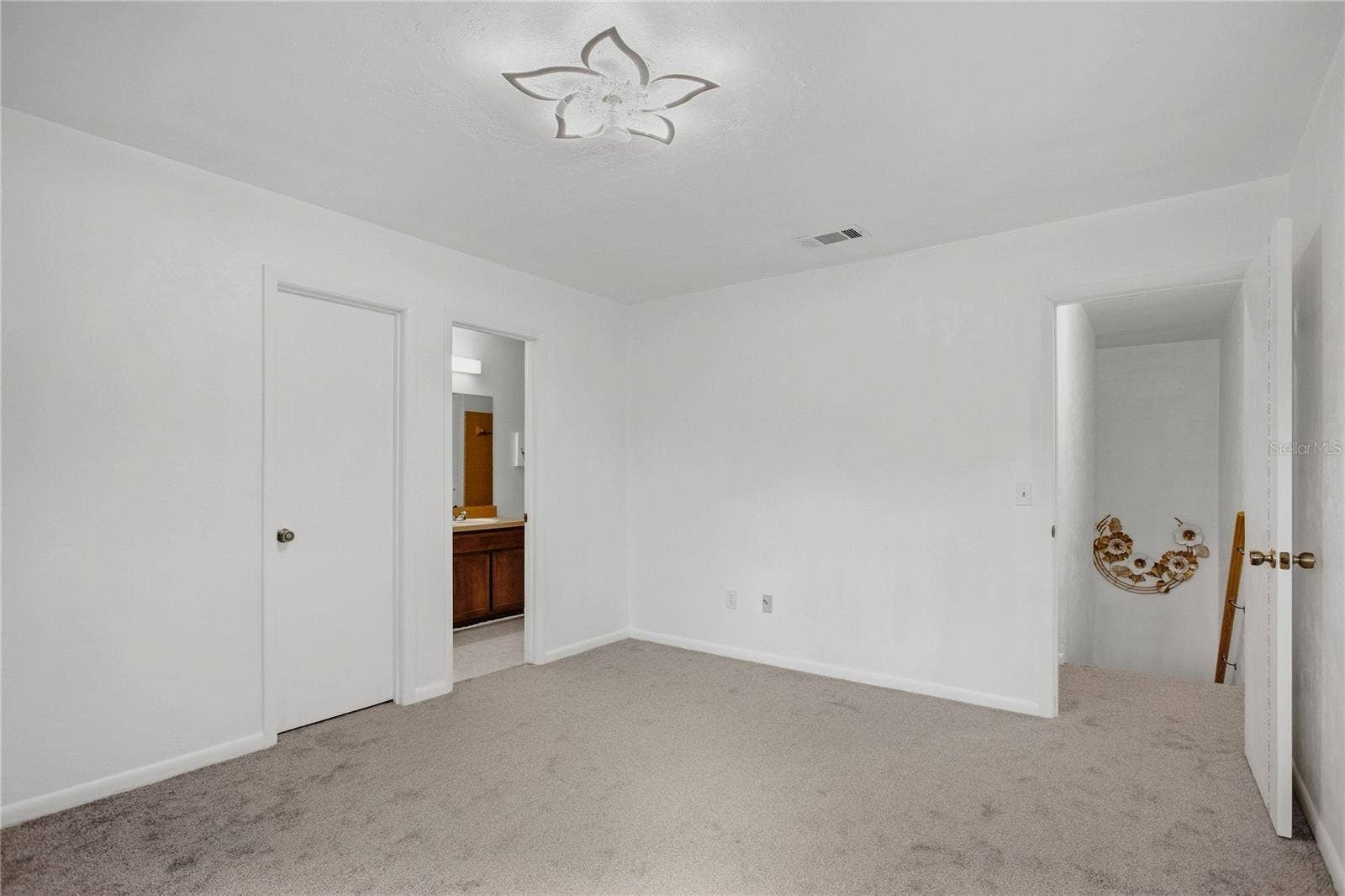 3758 NW 56TH LANE, Gainesville, FL 32653 3758 NW 56TH LANE, Gainesville, FL 32653