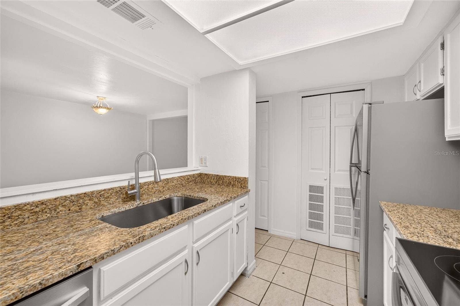 5606 SW 8TH PLACE, Gainesville, FL 32607 5606 SW 8TH PLACE, Gainesville, FL 32607