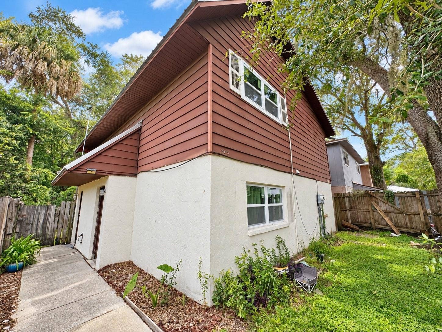 824 SE 1ST AVENUE, Gainesville, FL 32601 824 SE 1ST AVENUE, Gainesville, FL 32601